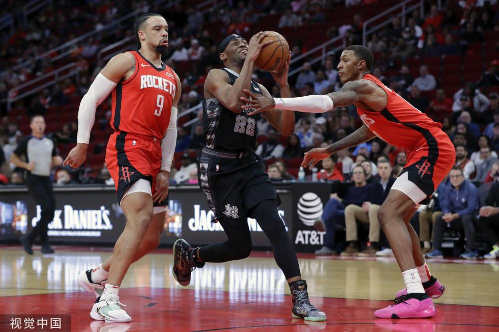 这让许多球 这让许多球