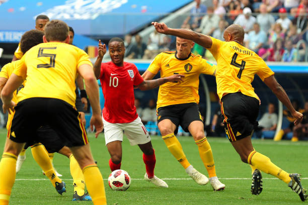 内马尔的职 内马尔的职